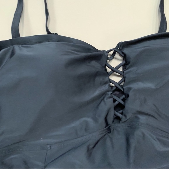 NWT! TORRID black lattice ruched one piece bathing suit, 5X. - Picture 4 of 9